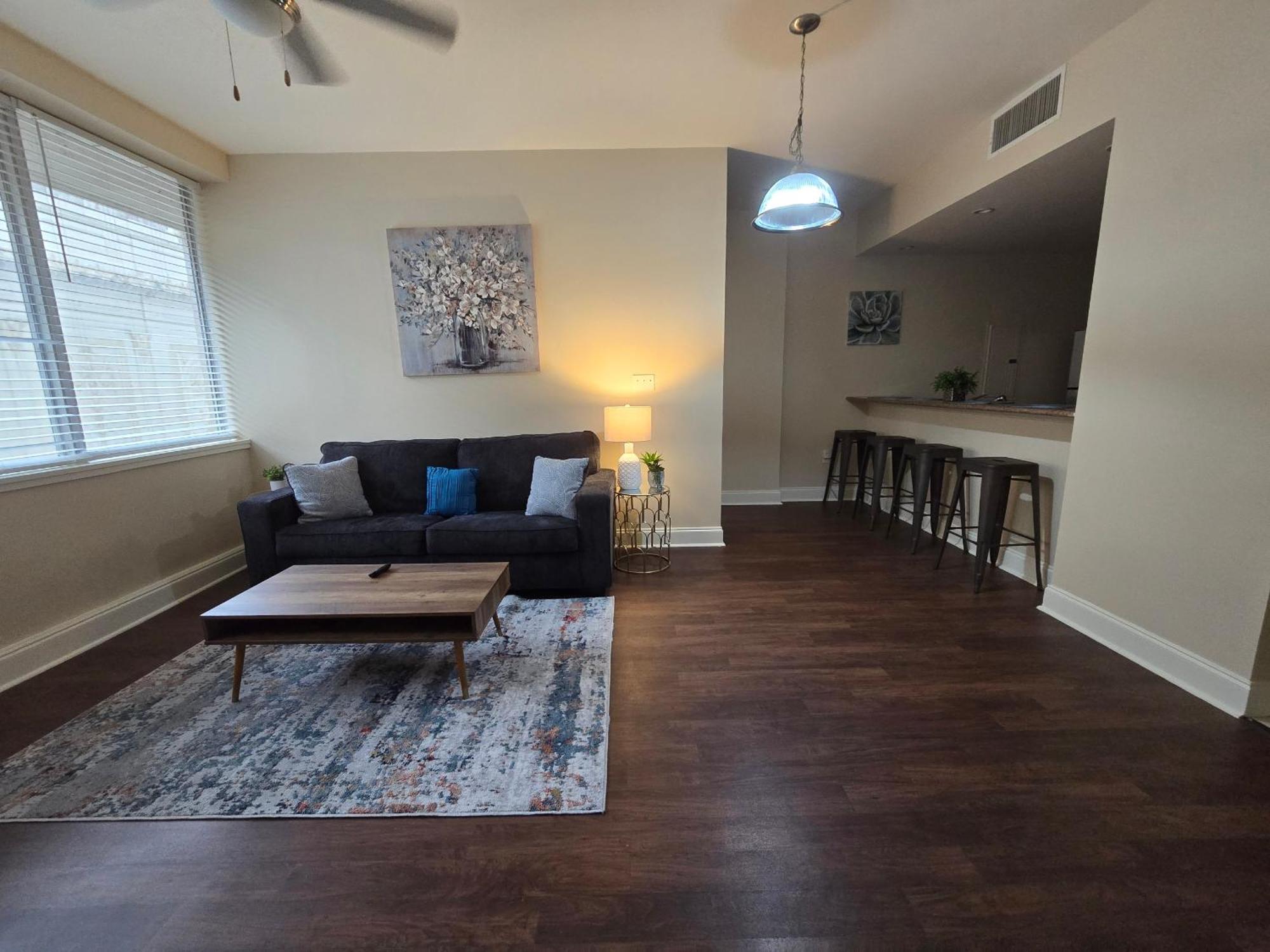 Amazing Condos Beautiful View 2 Blocks To French Quarter, Small Rooftop Pool, Gym, Seanger Theater, Super Dome, And Bourbon St Νέα Ορλεάνη Δωμάτιο φωτογραφία