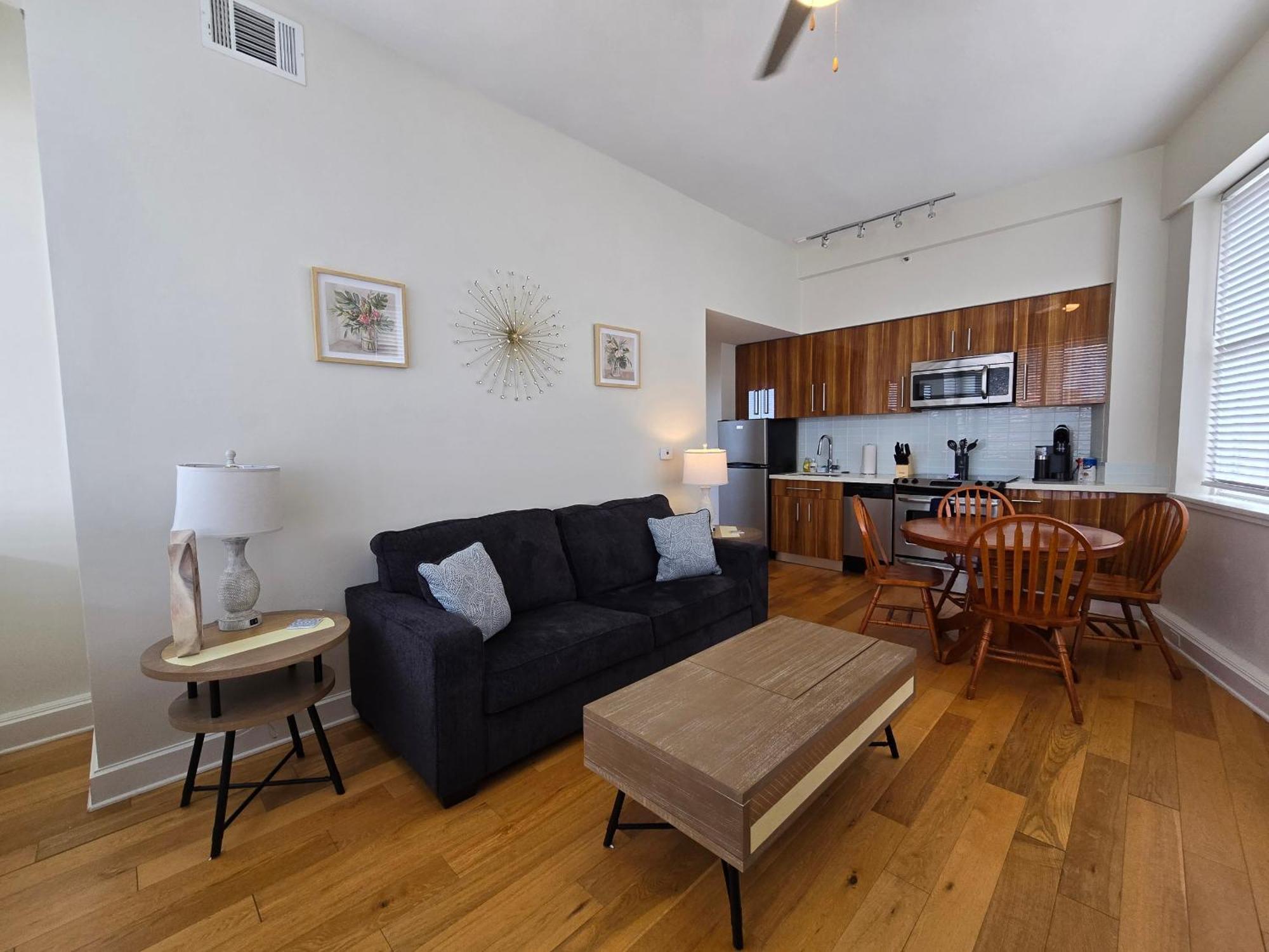 Amazing Condos Beautiful View 2 Blocks To French Quarter, Small Rooftop Pool, Gym, Seanger Theater, Super Dome, And Bourbon St Νέα Ορλεάνη Δωμάτιο φωτογραφία