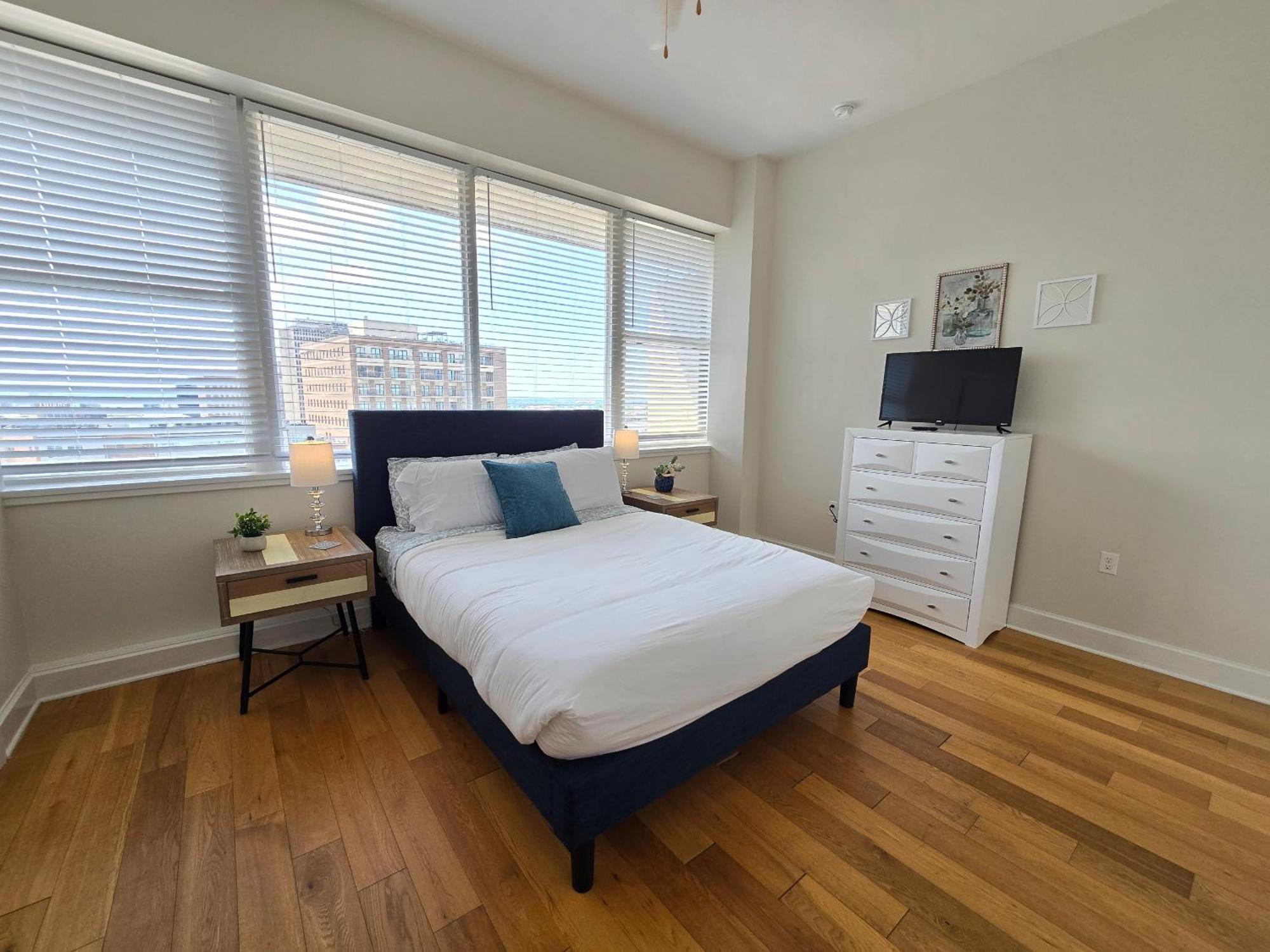 Amazing Condos Beautiful View 2 Blocks To French Quarter, Small Rooftop Pool, Gym, Seanger Theater, Super Dome, And Bourbon St Νέα Ορλεάνη Δωμάτιο φωτογραφία