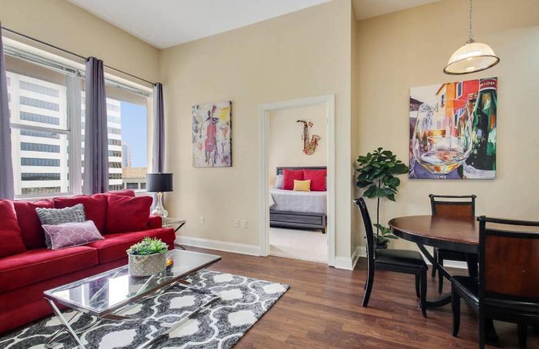 Amazing Condos Beautiful View 2 Blocks To French Quarter, Small Rooftop Pool, Gym, Seanger Theater, Super Dome, And Bourbon St Νέα Ορλεάνη Εξωτερικό φωτογραφία