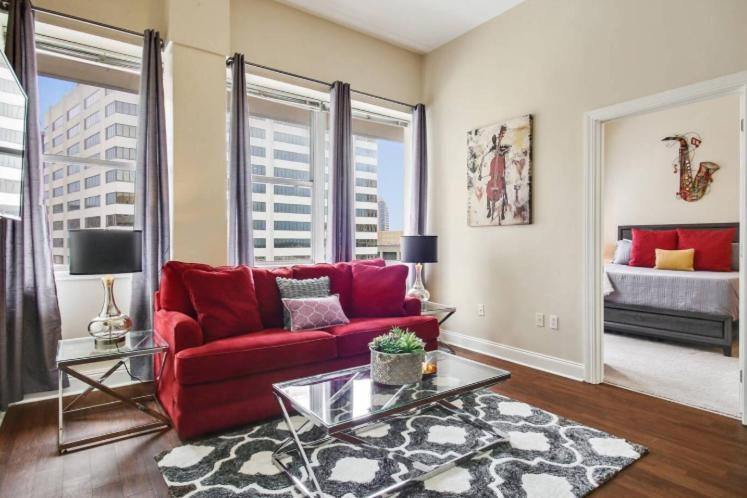 Amazing Condos Beautiful View 2 Blocks To French Quarter, Small Rooftop Pool, Gym, Seanger Theater, Super Dome, And Bourbon St Νέα Ορλεάνη Εξωτερικό φωτογραφία