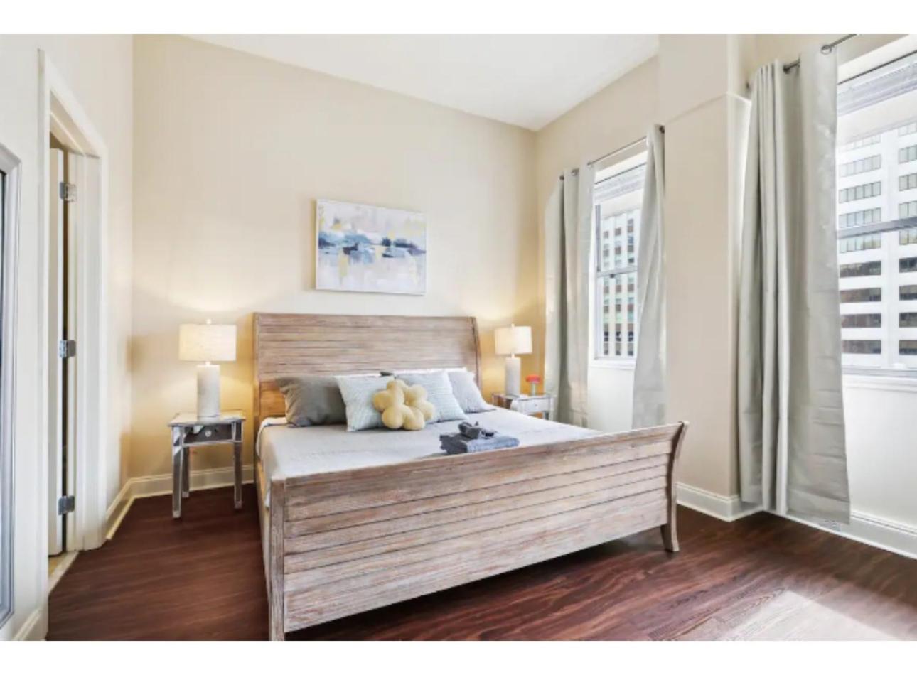 Amazing Condos Beautiful View 2 Blocks To French Quarter, Small Rooftop Pool, Gym, Seanger Theater, Super Dome, And Bourbon St Νέα Ορλεάνη Εξωτερικό φωτογραφία