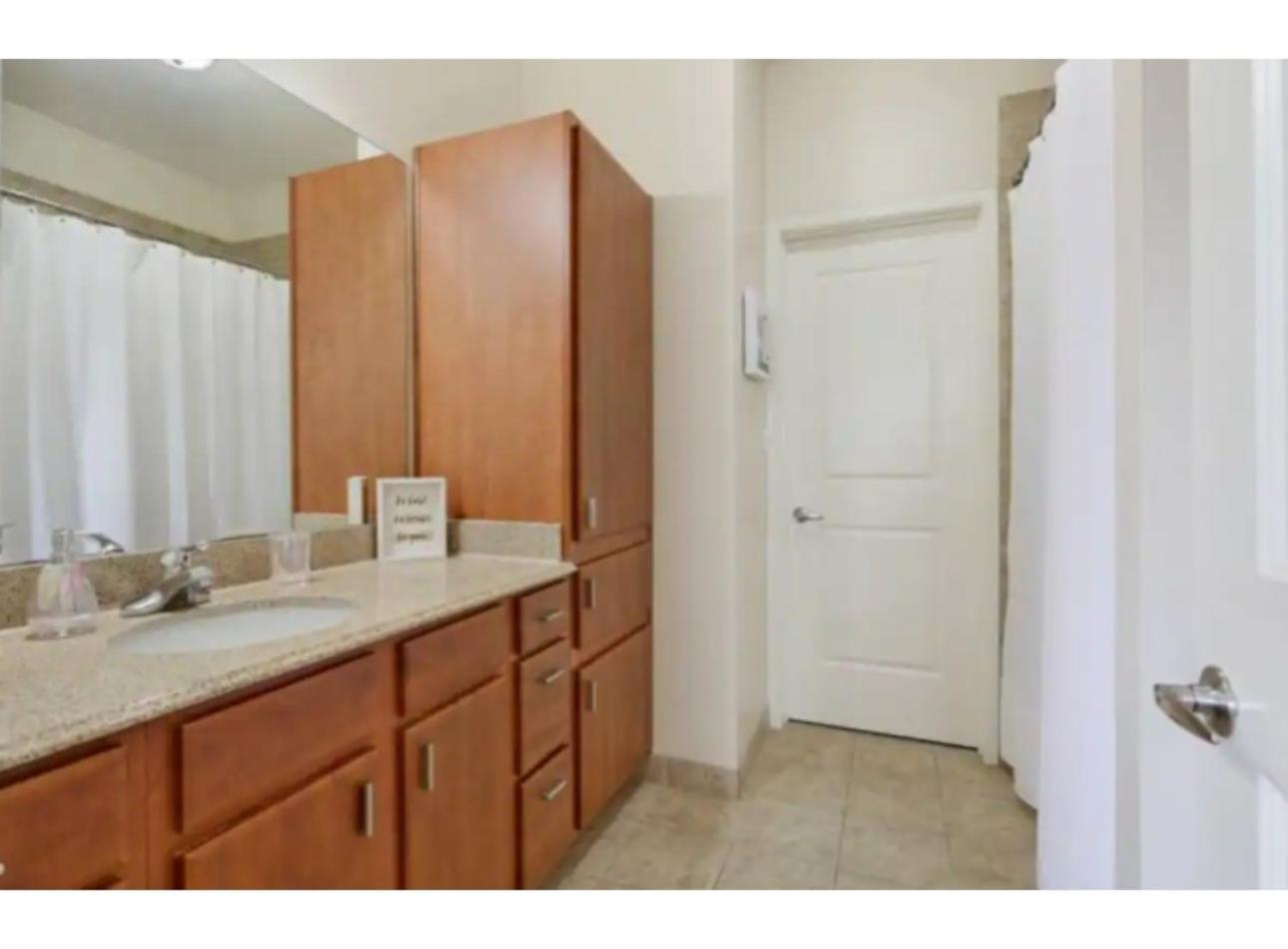 Amazing Condos Beautiful View 2 Blocks To French Quarter, Small Rooftop Pool, Gym, Seanger Theater, Super Dome, And Bourbon St Νέα Ορλεάνη Δωμάτιο φωτογραφία